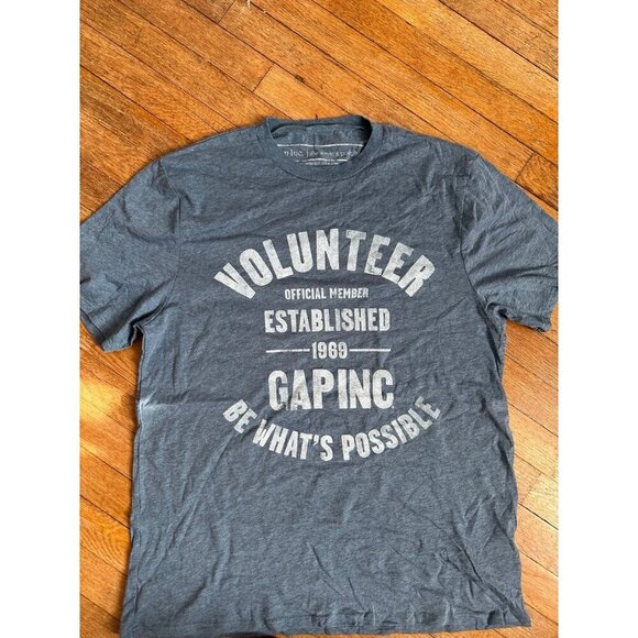 4 Volunteer GAP t-shirts sizes  Small, Medium & X-large 2X-large - Picture 7 of 11